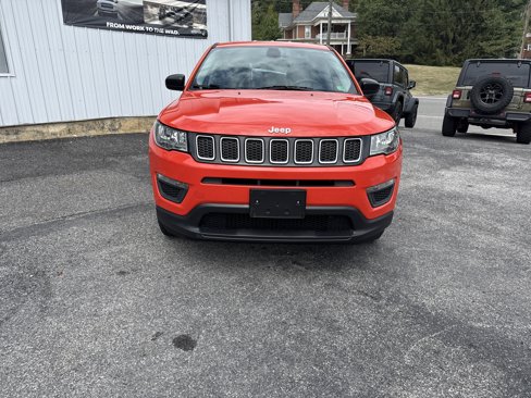 Used 2018 Jeep Compass Sport w/ Tech Group image 8