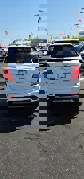 Used 2022 Chevrolet Trax LT w/ LT Convenience Package image 6
