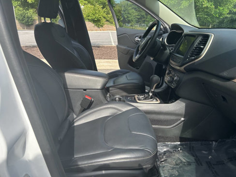 Used 2014 Jeep Cherokee Limited image 19