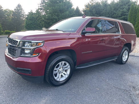 Used 2016 Chevrolet Suburban LT image 9