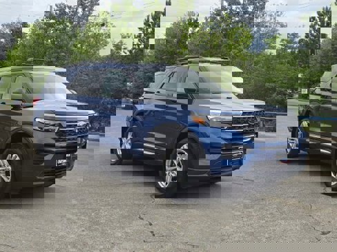 Used 2021 Ford Explorer XLT w/ Class III Trailer Tow Package image 2