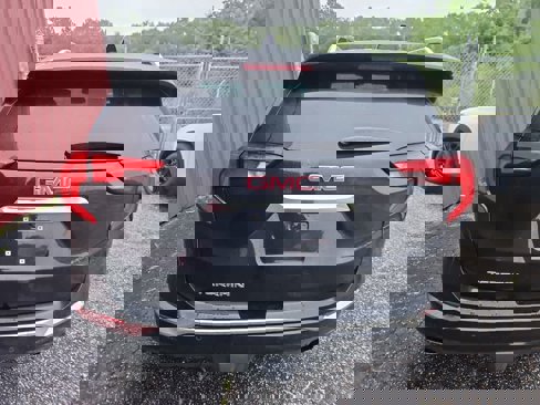 Used 2018 GMC Terrain Denali w/ Advanced Safety Package image 4