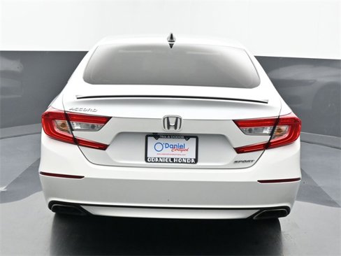 Used 2022 Honda Accord Sport image 4