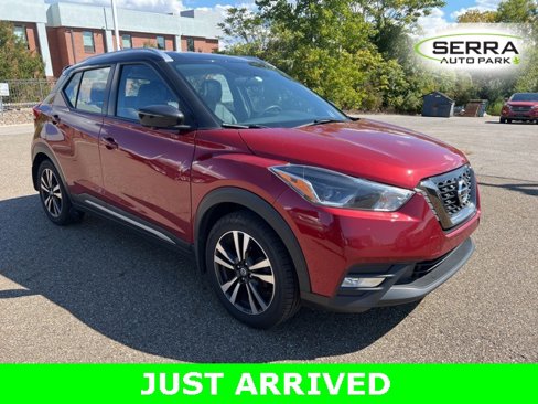 Used 2019 Nissan Kicks SR w/ SR Premium Package image 2
