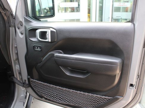 Certified 2022 Jeep Wrangler Unlimited Sport w/ Sun And Sound Package image 31