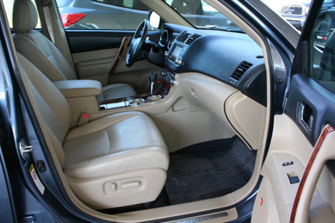 Used 2012 Toyota Highlander Limited image 22