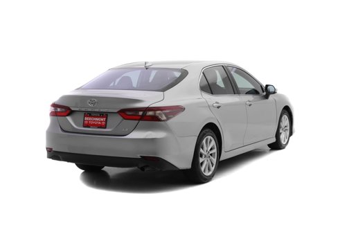 Used 2023 Toyota Camry LE image 2