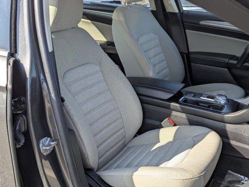 Used 2018 Ford Fusion S image 20