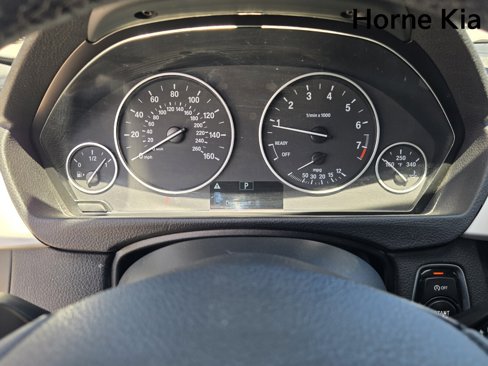 Used 2018 BMW 320i xDrive Sedan w/ Convenience Package image 35