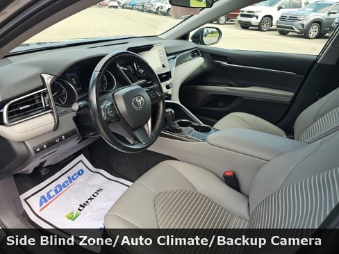 Used 2023 Toyota Camry SE image 11