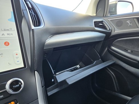 Used 2022 Ford Edge SEL image 14