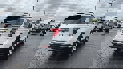 Used 2020 Ford Explorer XLT w/ Comfort Package image 8