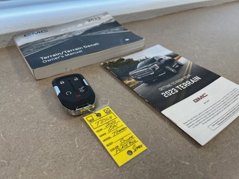 Certified 2023 GMC Terrain SLE w/ Driver Convenience Package image 16