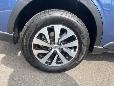 Certified 2022 Subaru Outback Premium image 9