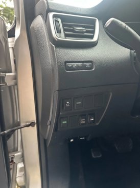 Used 2015 Nissan Rogue S image 35