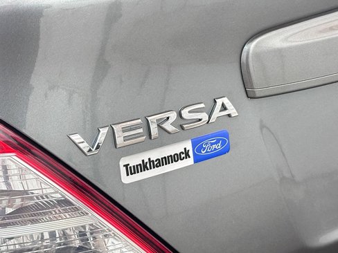 Used 2018 Nissan Versa SV image 15