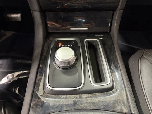 Used 2019 Chrysler 300 Limited image 46