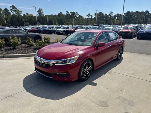 Used 2017 Honda Accord Sport image 4