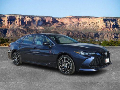 Certified 2019 Toyota Avalon XSE image 1