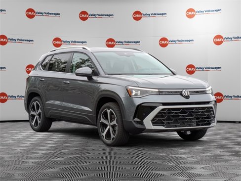 New 2025 Volkswagen Taos SEL image 3