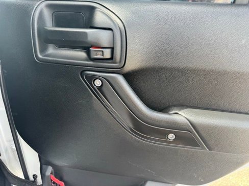 Certified 2017 Jeep Wrangler Unlimited Rubicon image 24