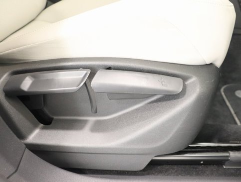 Used 2019 Volkswagen Tiguan SE image 22