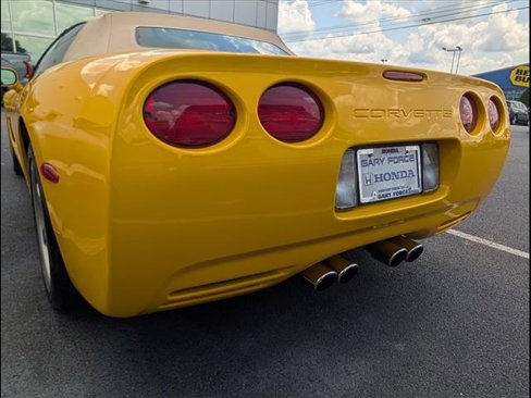 Used 2000 Chevrolet Corvette Convertible w/ Memory Pkg image 20