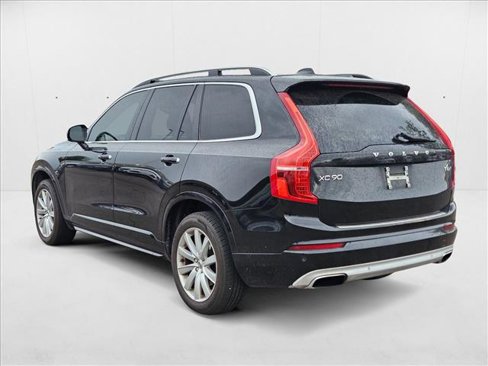 Used 2016 Volvo XC90 T6 Momentum w/ Momentum Plus Package image 7