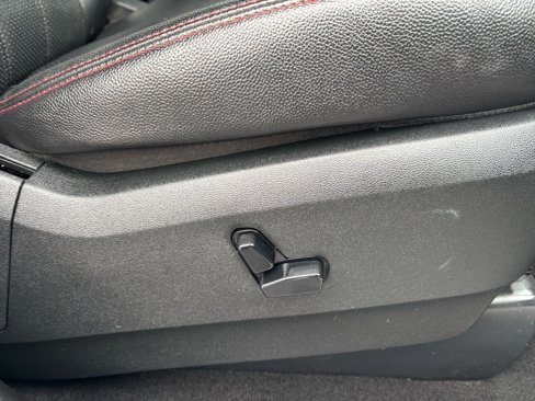 Used 2018 Dodge Grand Caravan GT image 19