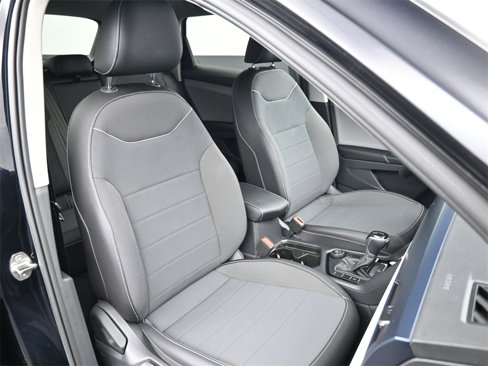 Used 2023 Volkswagen Taos SE w/ Panoramic Sunroof Package image 17