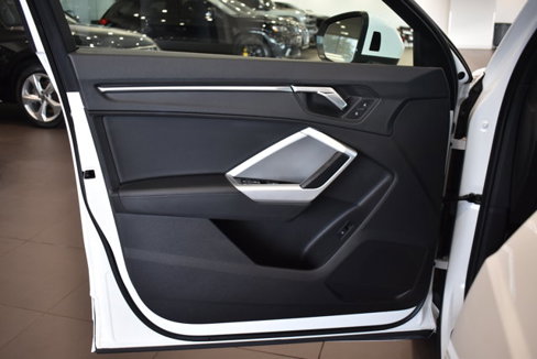Used 2022 Audi Q3 2.0T Premium image 31