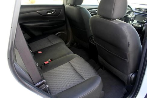 Used 2020 Nissan Rogue SV image 17