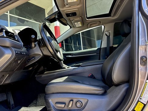 Used 2023 Toyota Camry XSE image 11