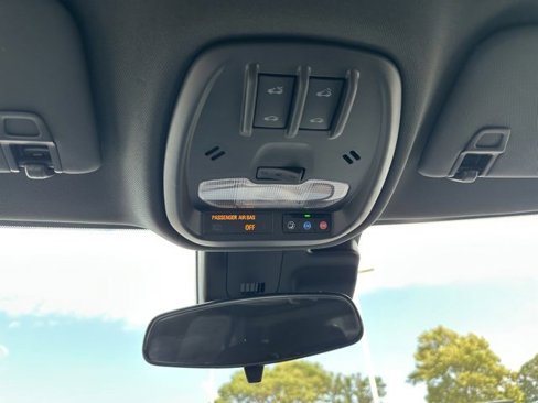 New 2026 Chevrolet Trax RS w/ Sunroof Package image 24