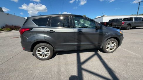 Certified 2019 Ford Escape SE image 10