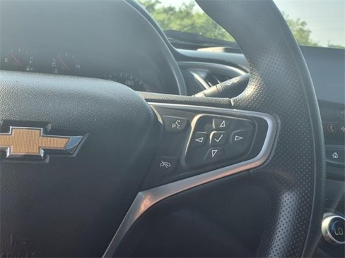 Used 2022 Chevrolet Malibu LT image 16