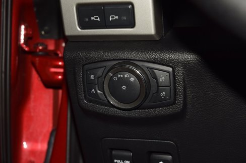 Used 2020 Ford F150 Lariat w/ Equipment Group 502A Luxury image 33
