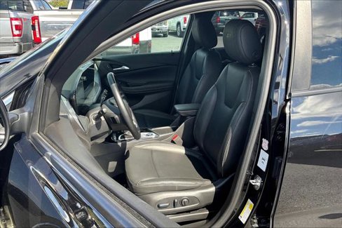 Used 2024 Buick Encore GX Sport Touring w/ Comfort Package image 18