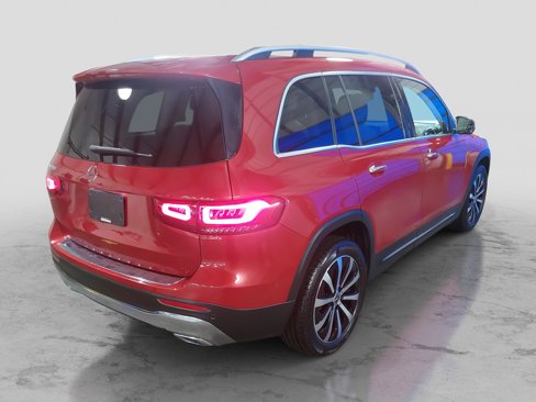 Used 2021 Mercedes-Benz GLB 250 image 6