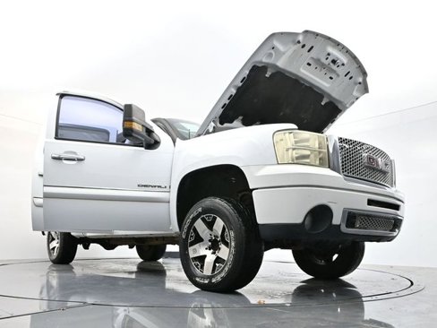 Used 2008 GMC Sierra 1500 Denali image 41