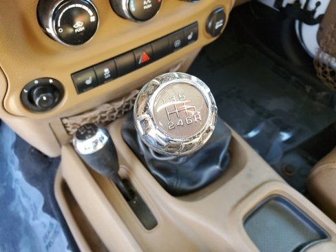 Used 2012 Jeep Wrangler Unlimited Sahara w/ Dual Top Group image 33