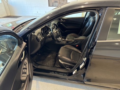 Used 2016 MAZDA MAZDA3 i Grand Touring image 20