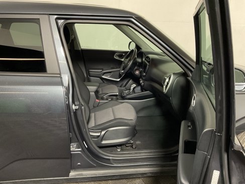 Used 2023 Kia Soul LX image 34