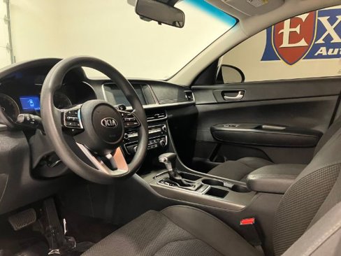 Used 2019 Kia Optima LX image 16