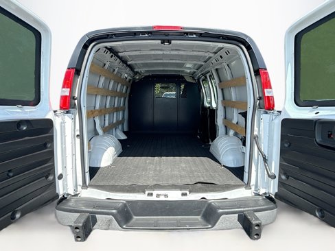 Certified 2023 GMC Savana 2500 w/ Driver Convenience Package image 20