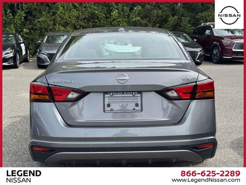Used 2024 Nissan Altima 2.5 SV image 6