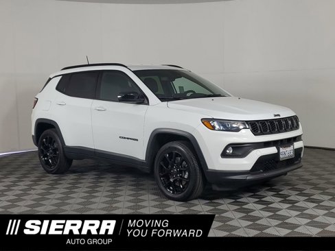 Used 2025 Jeep Compass Latitude w/ Altitude Special Edition image 1