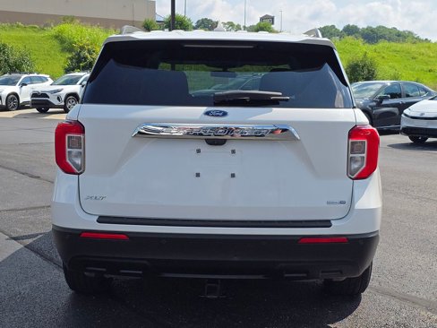 Used 2020 Ford Explorer XLT w/ Comfort Package image 19