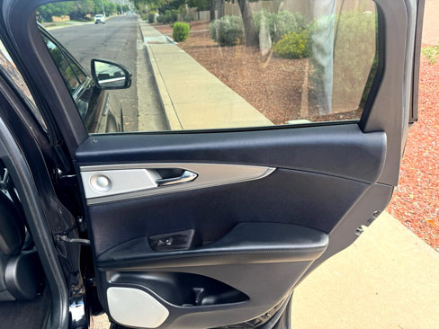 Used 2019 Lincoln Nautilus Reserve w/ Ultimate Package image 28