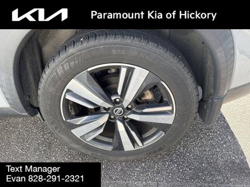 Used 2021 Nissan Rogue SL w/ Premium Package image 10